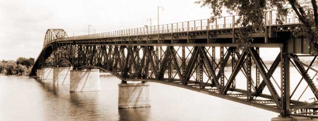 Early photo of the Lake Champlain Bridge